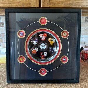 ❤️SALE❤️The Original Six Shadow Box BNWOT 🥰🥰